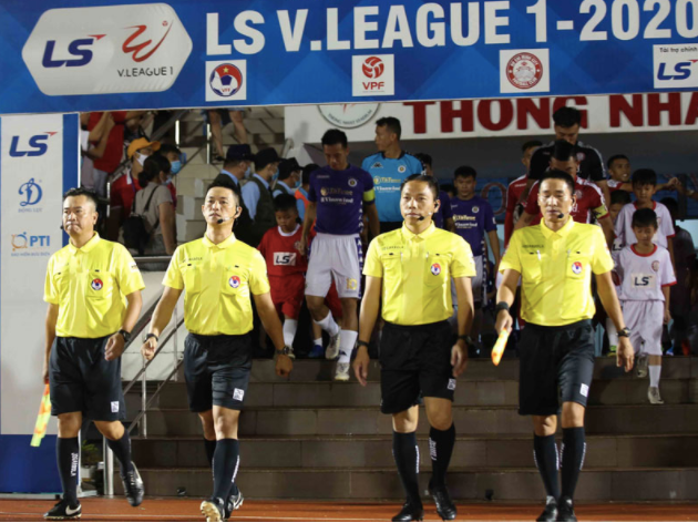 Các trọng tài bước vào đợt tập huấn quan trọng để sẵn sàng cho giai đoạn căng thẳng nhất mùa giải