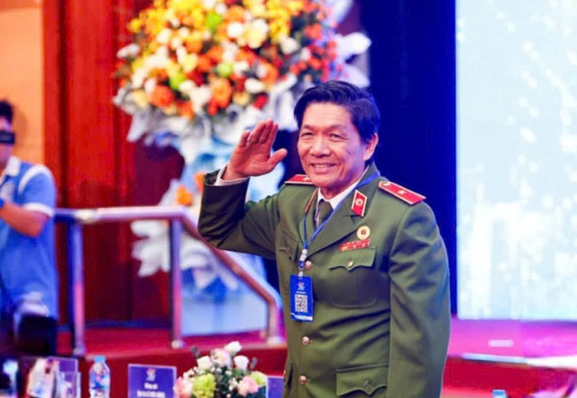Thiếu tướng Nguyễn Đức Nghi, Chủ tịch Hội Cựu Công an nhân dân TP Hà Nội. Thiếu tướng Nguyễn Đức Nghi, Chủ tịch Hội Cựu Công an nhân dân TP Hà Nội.