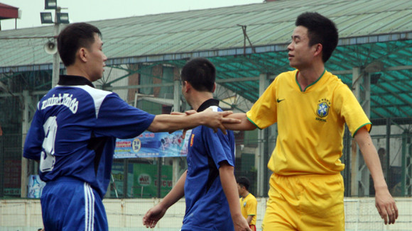 Trận đấu ngập niềm vui, thắm tình đoàn kết ảnh 12