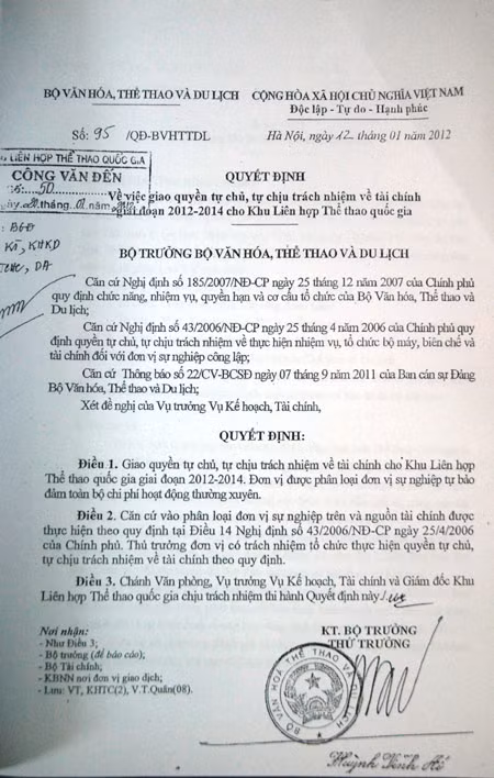 Những công trình thể thao triệu đô biến dạng vì kiếm tiền ảnh 16