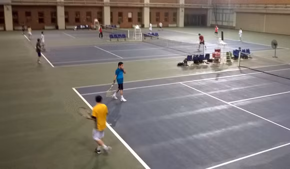 Những công trình thể thao triệu đô biến dạng vì kiếm tiền ảnh 20