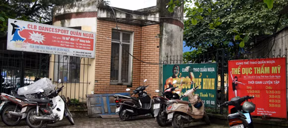 Những công trình thể thao triệu đô biến dạng vì kiếm tiền ảnh 23