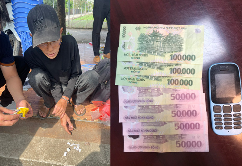 Khi bị lực lượng Công an kiểm tra, đối tượng đã nhanh tay phi tang gói ma túy nhưng không thành