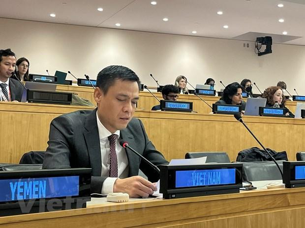 Đại sứ Đặng Hoàng Giang, Trưởng Phái đoàn Thường trực Việt Nam tại Liên hợp quốc phát biểu tại phiên khai mạc Đại sứ Đặng Hoàng Giang, Trưởng Phái đoàn Thường trực Việt Nam tại Liên hợp quốc phát biểu tại phiên khai mạc