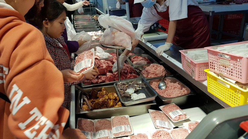 Giá thịt lợn có xu hướng giảm nhẹ trong khi hàng hóa khác vẫn đứng yên Giá thịt lợn có xu hướng giảm nhẹ trong khi hàng hóa khác vẫn đứng yên