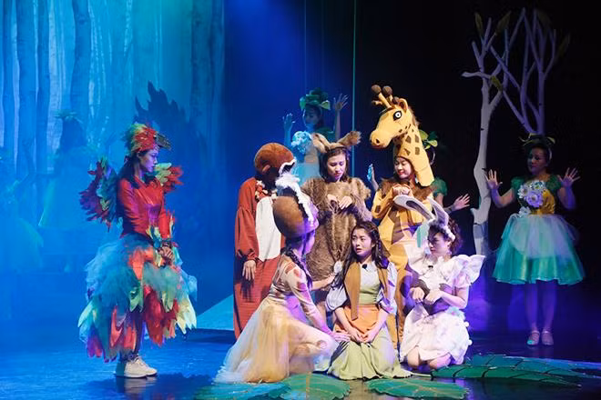 Vở "Bầy chim thiên nga" của Nhà hát Tuổi trẻ được dàn dựng rất công phu
