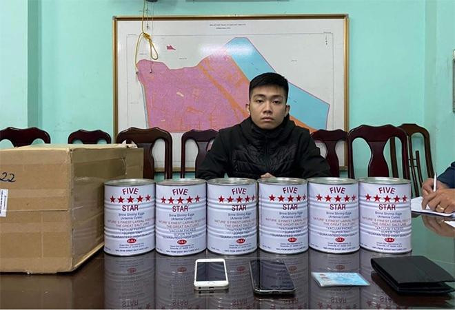 Công an Hà Nội bắt giữ đối tượng Nguyễn Thanh Hải vận chuyển ma túy tổng hợp qua đường chuyển phát nhanh