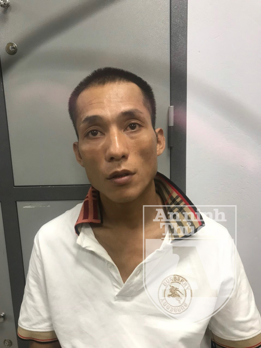 Đối tượng Nguyễn Mạnh Vinh đã liên tiếp gây ra 2 vụ cướp giật tài sản của du khách nước ngoài