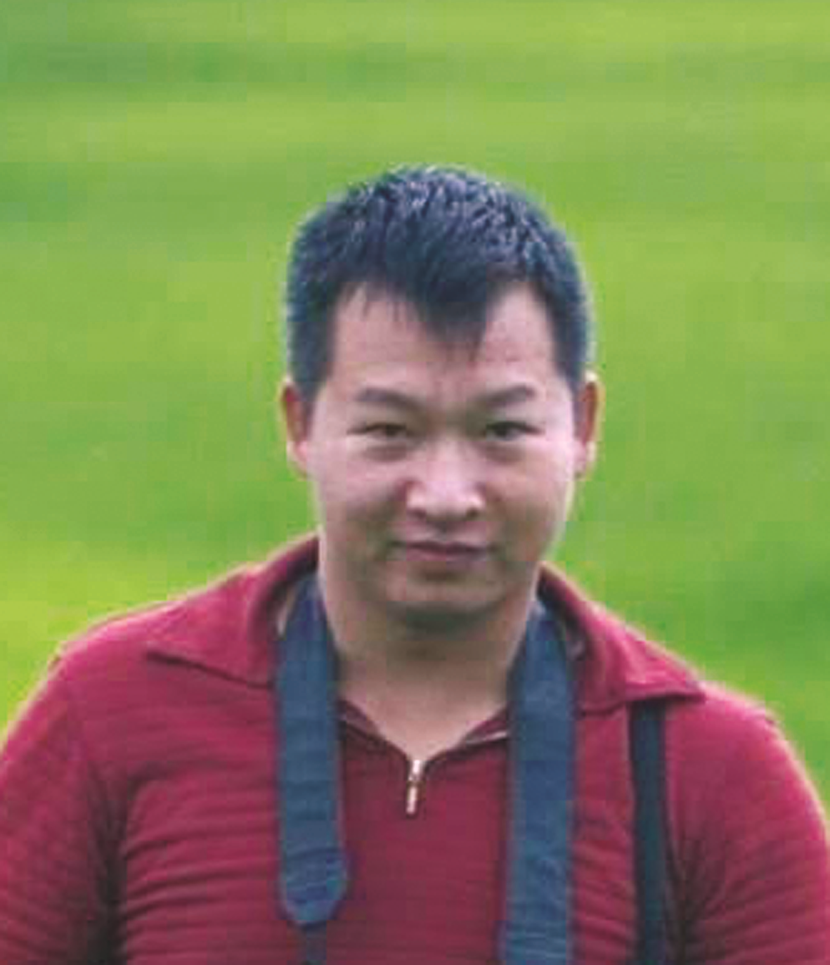 Nhà báo Đức Tuấn Nhà báo Đức Tuấn