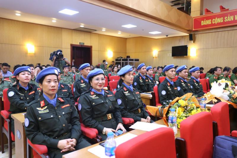 Các sĩ quan Bộ Công an đi thực hiện gìn giữ hòa bình Liên hợp quốc Các sĩ quan Bộ Công an đi thực hiện gìn giữ hòa bình Liên hợp quốc