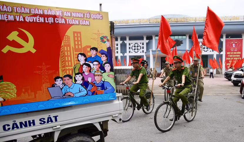 Các hoạt động tuyên truyền chào mừng ngày hội toàn dân bảo vệ ANTQ phát huy sức mạnh tập thể nhân dân để phong trào có tính lan tỏa cao Các hoạt động tuyên truyền chào mừng ngày hội toàn dân bảo vệ ANTQ phát huy sức mạnh tập thể nhân dân để phong trào có tính lan tỏa cao