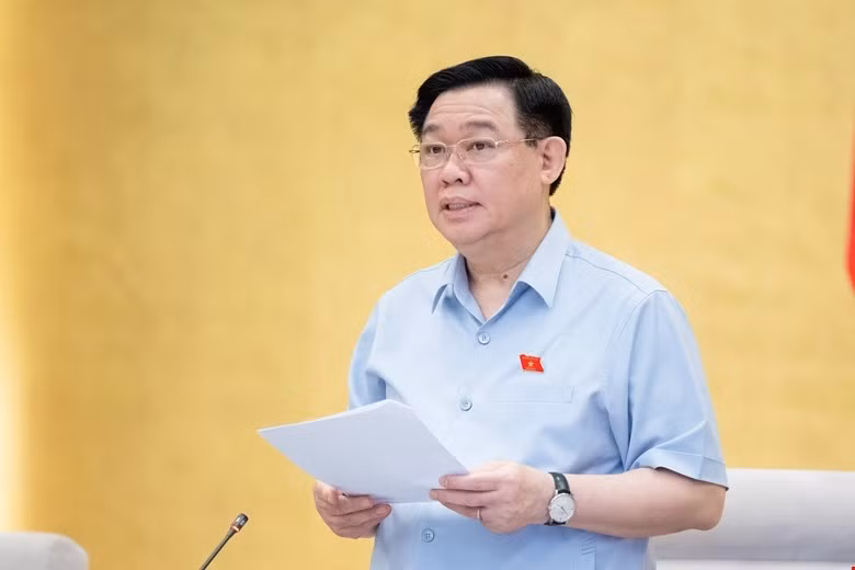 Chủ tịch Quốc hội Vương Đình Huệ phát biểu bế mạc phiên họp thứ 32 của UBTVQH