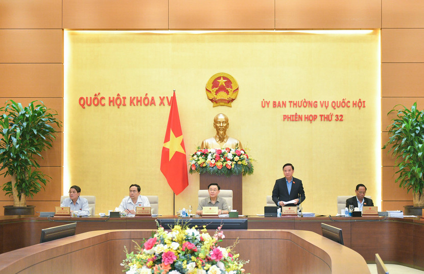 Quang cảnh phiên họp