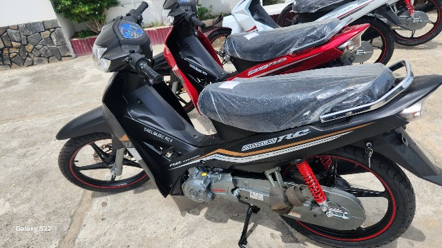 Xe máy giả mạo nhãn hiệu SIRIUS bị tạm giữ