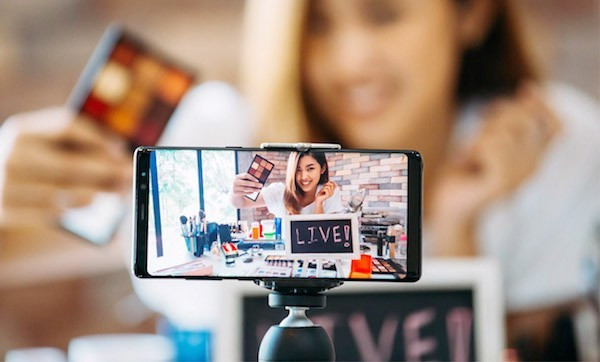 Nở rộ livestream bán hàng