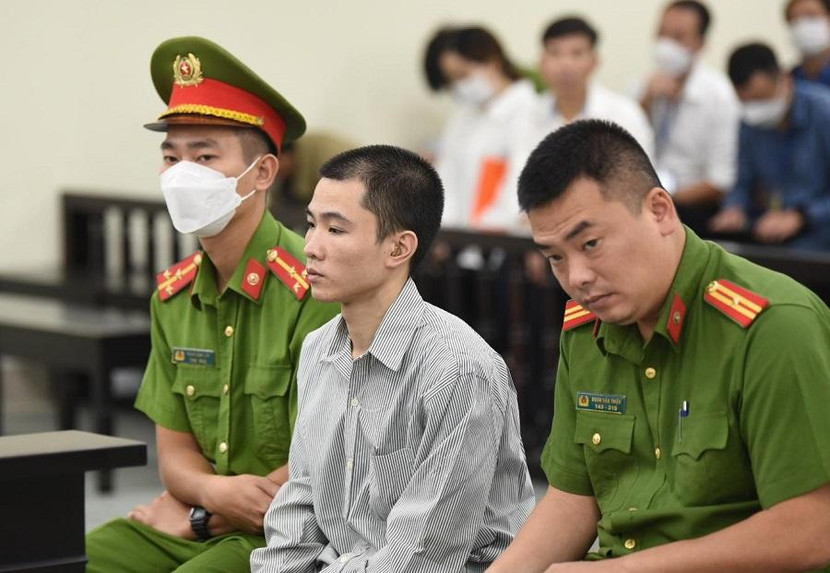 Bị cáo Nguyễn Trung Huyên tại phiên tòa.