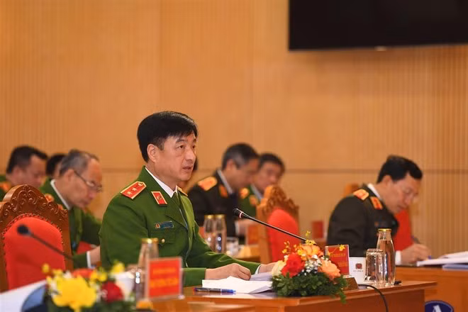 Trung tướng Nguyễn Duy Ngọc, Ủy viên Trung ương Đảng, Thứ trưởng Bộ Công an chủ trì phần tham luận tại hội nghị Trung tướng Nguyễn Duy Ngọc, Ủy viên Trung ương Đảng, Thứ trưởng Bộ Công an chủ trì phần tham luận tại hội nghị