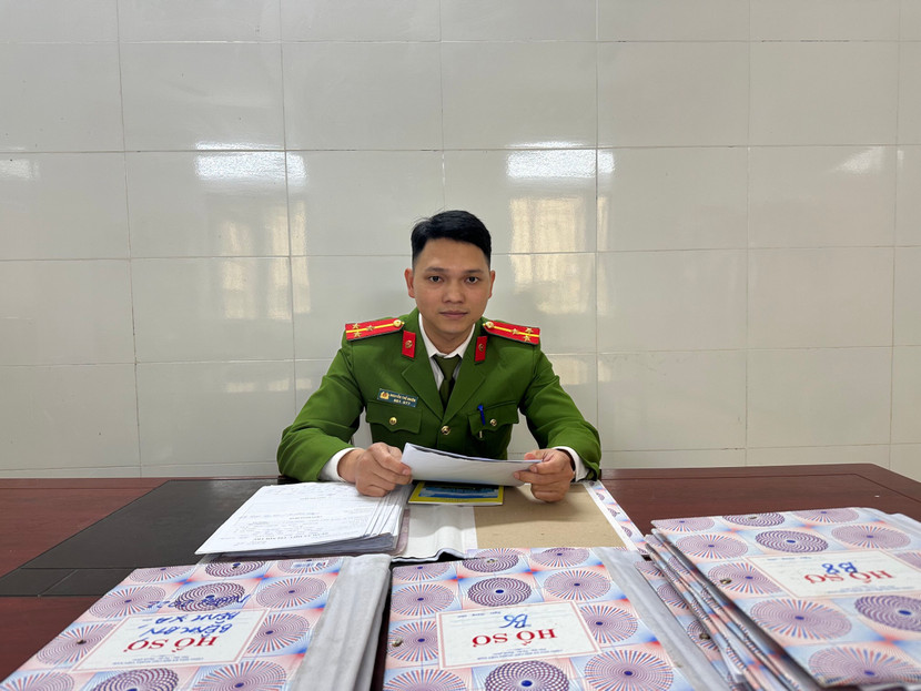 Thượng úy, bác sĩ Nguyễn Thế Nhiên Thượng úy, bác sĩ Nguyễn Thế Nhiên