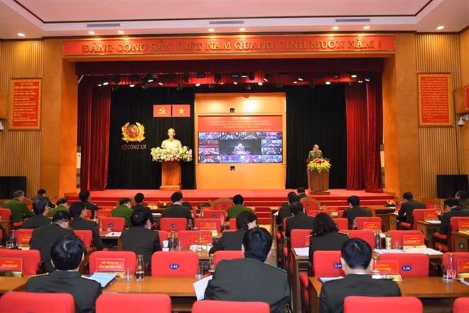 Hội nghị giao ban tháng 2-2023 và tổng kết cao điểm tấn công trấn áp tội phạm, bảo đảm an ninh, trật tự Tết Nguyên đán Quý Mão 2023 Hội nghị giao ban tháng 2-2023 và tổng kết cao điểm tấn công trấn áp tội phạm, bảo đảm an ninh, trật tự Tết Nguyên đán Quý Mão 2023