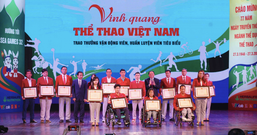 Trao thưởng và vinh danh những VĐV, HLV tiêu biểu của thể thao Việt Nam trong năm 2022
