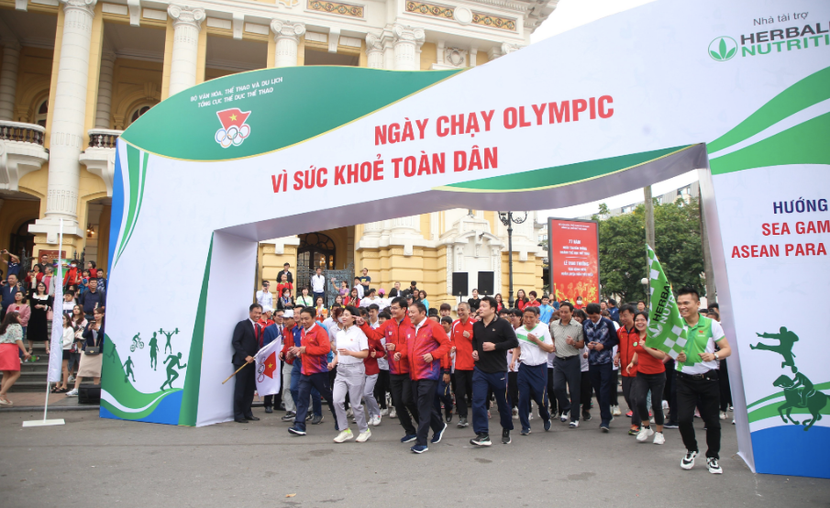 Chạy hưởng ứng Ngày chạy Olympic vì sức khoẻ toàn dân 2023