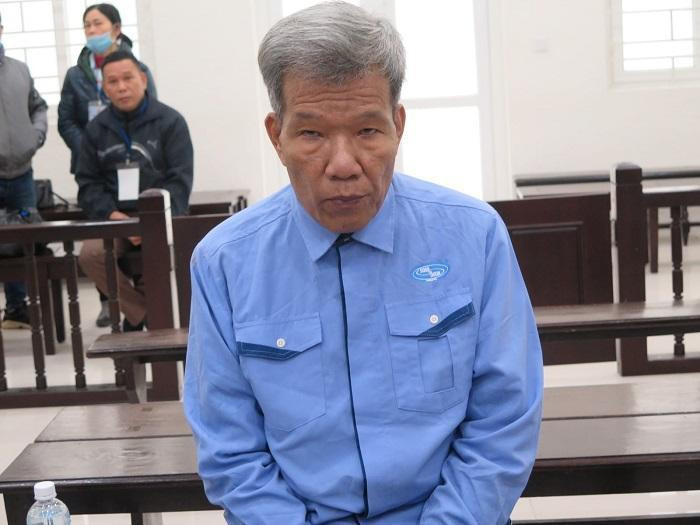 Nguyễn Văn Quý bị đưa ra xét xử tại phiên tòa.