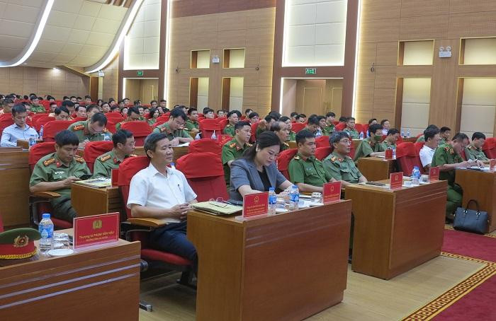 Các đại biểu tham dự hội nghị. Các đại biểu tham dự hội nghị.