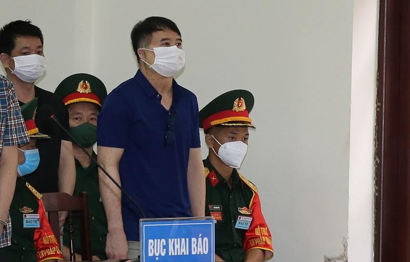 Bị cáo Nguyễn Thế Anh - cựu Đại tá, Chỉ huy trưởng Bộ đội Biên phòng tỉnh Kiên Giang. Bị cáo Nguyễn Thế Anh - cựu Đại tá, Chỉ huy trưởng Bộ đội Biên phòng tỉnh Kiên Giang.