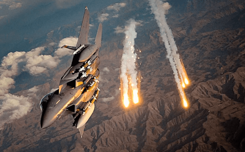 Các máy bay F-15 của Mỹ đã tiến hành không kích các mục tiêu vào Syria