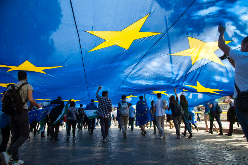 Các Ngoại trưởng EU sẽ thúc đẩy giai đoạn toàn cầu loại bỏ nhiên liệu hóa thạch và cam kết tài trợ cho các biện pháp tài chính thích ứng khí hậu Các Ngoại trưởng EU sẽ thúc đẩy giai đoạn toàn cầu loại bỏ nhiên liệu hóa thạch và cam kết tài trợ cho các biện pháp tài chính thích ứng khí hậu