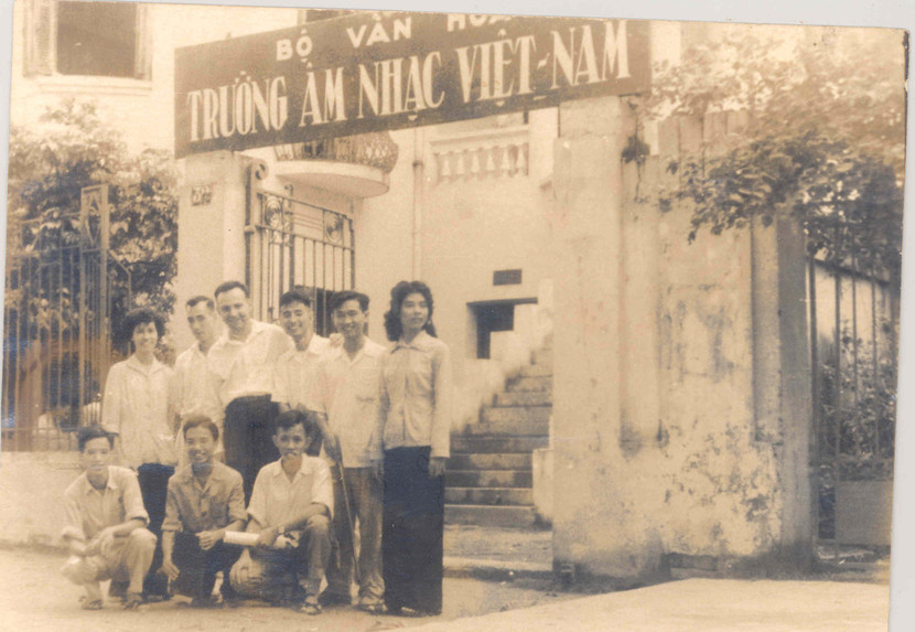 Trường Âm nhạc Việt Nam thời kỳ đầu tại 32 Nguyễn Thái Học, Hà Nội Trường Âm nhạc Việt Nam thời kỳ đầu tại 32 Nguyễn Thái Học, Hà Nội