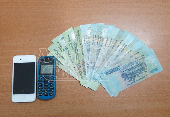 “Nữ quái” dùng chiêu đòi nợ bằng... “luật rừng” ảnh 3