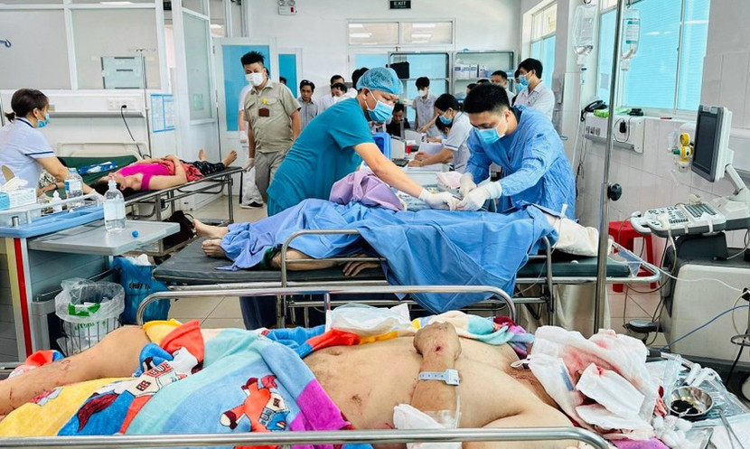 Các nạn nhân trong vụ nổ lò hơi ở Đồng Nai đang được cấp cứu tại cơ sở y tế Các nạn nhân trong vụ nổ lò hơi ở Đồng Nai đang được cấp cứu tại cơ sở y tế