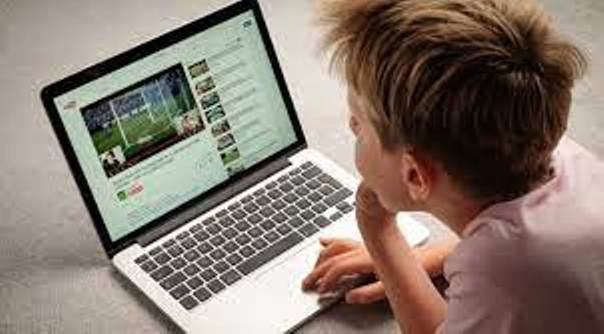 Phim dành cho trẻ em trên mạng phải phù hợp với độ tuổi