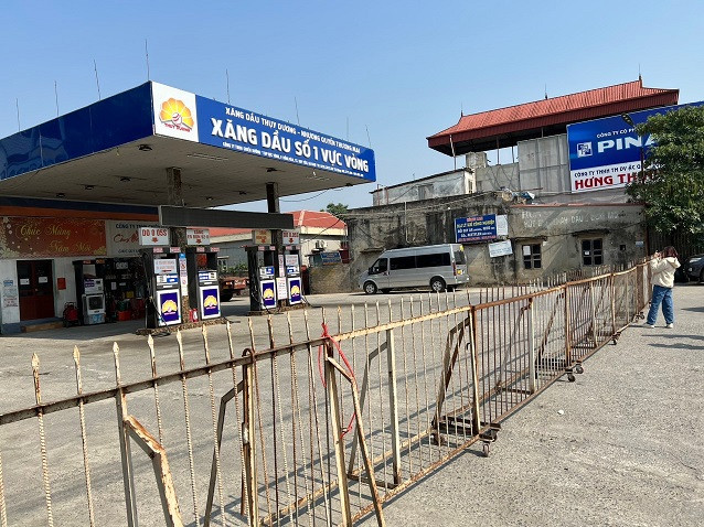 Cửa hàng xăng dầu tại Hà Nam giảm thời gian bán hàng không rõ lý do Cửa hàng xăng dầu tại Hà Nam giảm thời gian bán hàng không rõ lý do