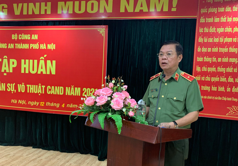 Thiếu tướng Đào Thanh Hải, Phó Giám đốc CATP Hà Nội phát biểu khai mạc hội nghị Thiếu tướng Đào Thanh Hải, Phó Giám đốc CATP Hà Nội phát biểu khai mạc hội nghị