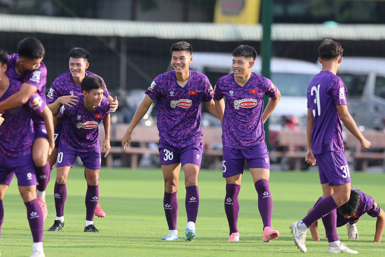 U22 Việt Nam sẵn sàng cho trận ra quân giải tứ hùng gặp chủ nhà Trung Quốc U22 Việt Nam sẵn sàng cho trận ra quân giải tứ hùng gặp chủ nhà Trung Quốc