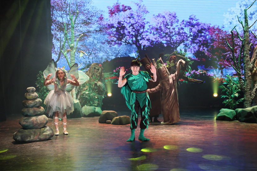 Hình ảnh trong nhạc kịch "Đứa con của yêu tinh"