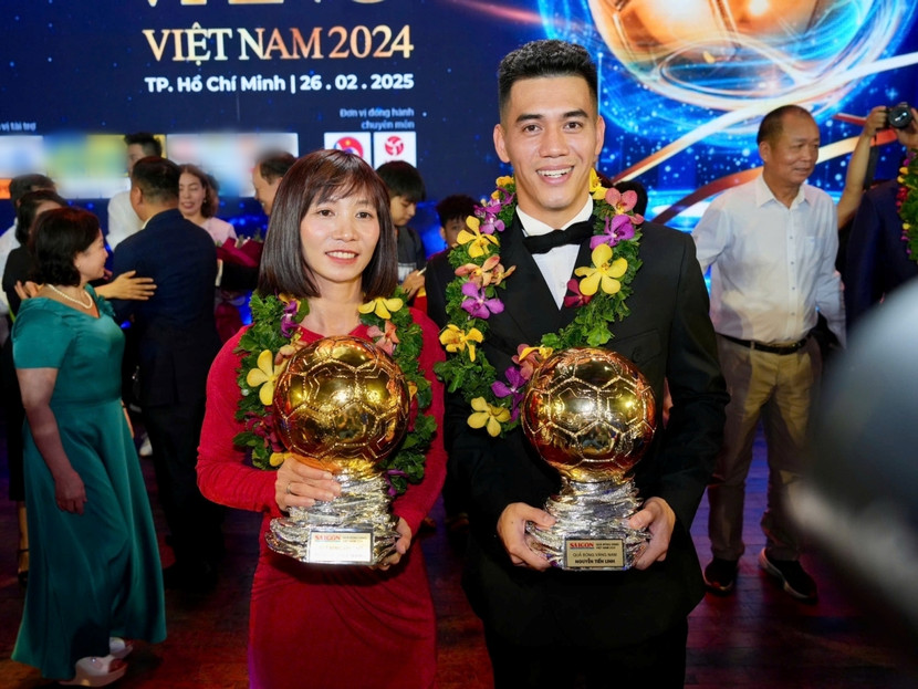 Nguyễn Tiến Linh và Trần Thị Thùy Trang giành danh hiệu “Quả bóng Vàng” Việt Nam 2024 Nguyễn Tiến Linh và Trần Thị Thùy Trang giành danh hiệu “Quả bóng Vàng” Việt Nam 2024