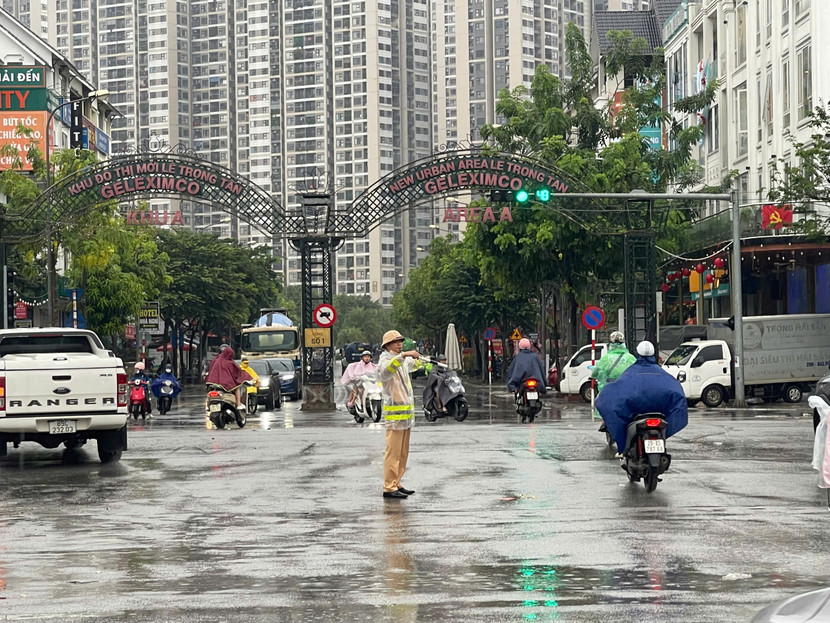 Lực lượng Cảnh sát giao thông được bố trí phân luồng từ rất sớm