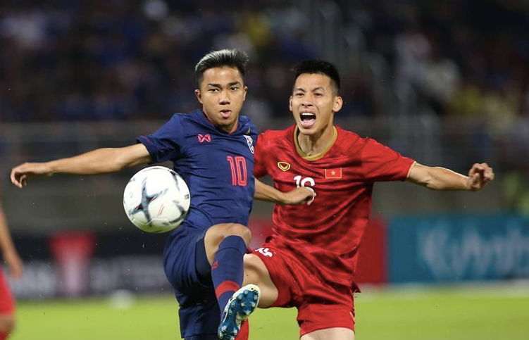 Đội tuyển Việt Nam (phải) có thể phải bảo vệ chức vô địch AFF Cup trên sân Thái Lan Đội tuyển Việt Nam (phải) có thể phải bảo vệ chức vô địch AFF Cup trên sân Thái Lan
