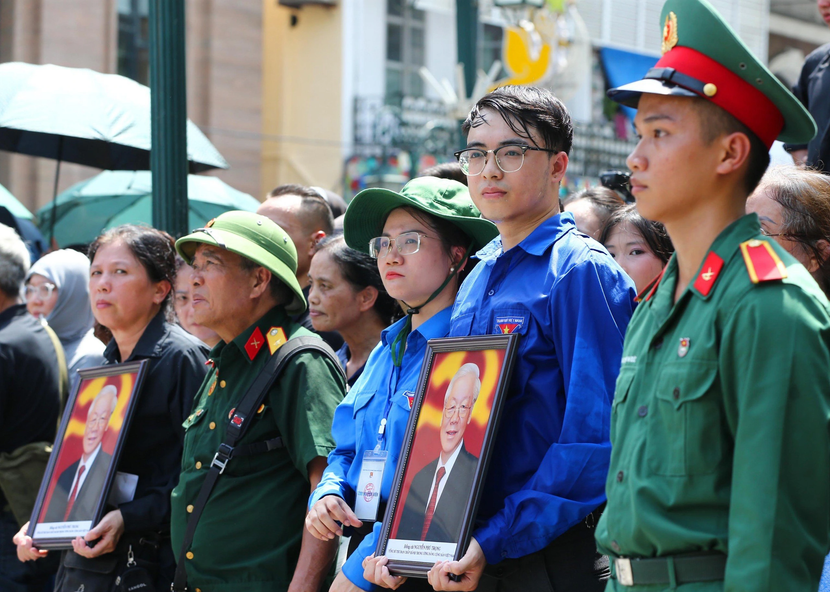 Dù Tổng Bí thư Nguyễn Phú Trọng đã đi xa, nhưng hình ảnh của ông vẫn được ghi mãi trong lòng mỗi người dân Dù Tổng Bí thư Nguyễn Phú Trọng đã đi xa, nhưng hình ảnh của ông vẫn được ghi mãi trong lòng mỗi người dân