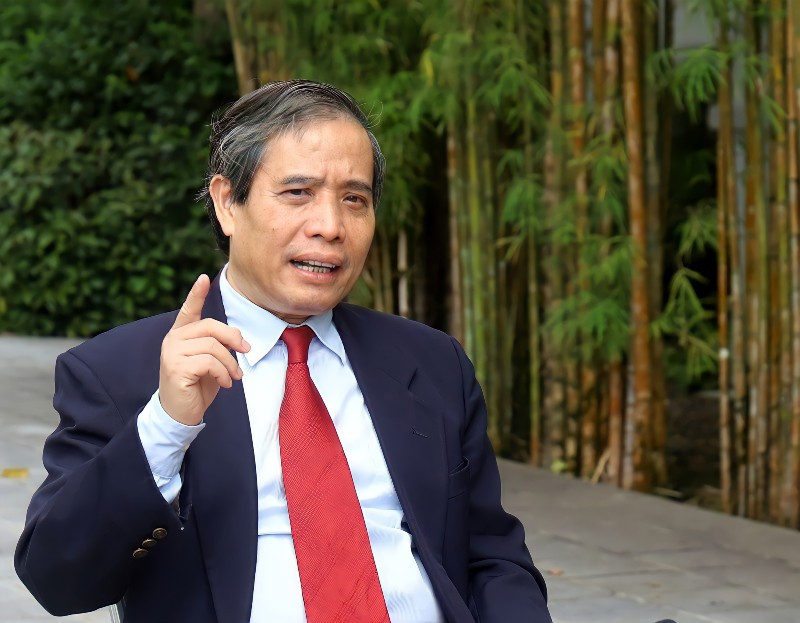 PGS.TS Vũ Minh Khương, Giảng viên Trường Chính sách công Lý Quang Diệu (Singapore)