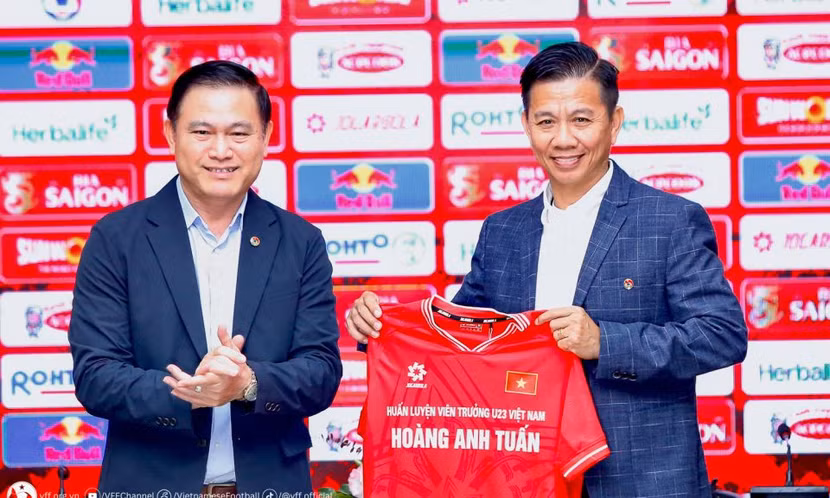 Liên đoàn bóng đá Việt Nam tín nhiệm trao quyền dẫn dắt U23 Việt Nam cho HLV Hoàng Anh Tuấn