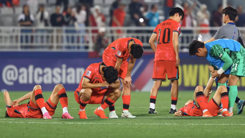U23 Hàn Quốc thua sốc U23 Indonesia tại tứ kết châu Á, qua đó lần đầu vắng mặt tại Olympic sau 40 năm