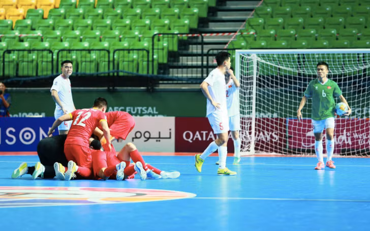 Tuyển Việt Nam thua sát nút Kyrgyzstan 2-3, tan mộng dự World Cup lần thứ ba liên tiếp