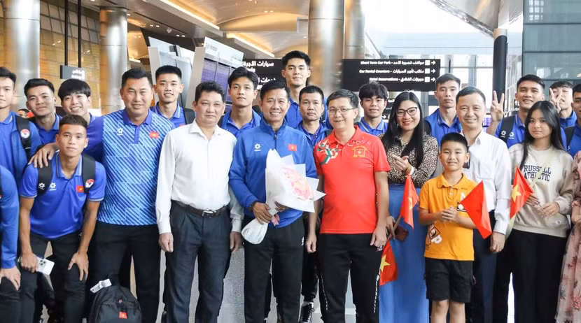 Đại sứ quán và cộng đồng người Việt tại Qatar chào đón U23 Việt Nam Đại sứ quán và cộng đồng người Việt tại Qatar chào đón U23 Việt Nam