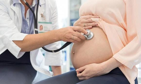 Phụ nữ độc thân được quyền làm IVF sinh con nếu có nguyện vọng