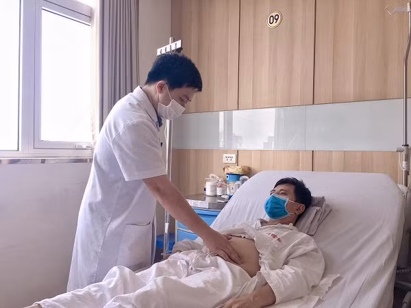 Bệnh nhân thứ 1.000 được ghép thận tại Bệnh viện Việt Đức Bệnh nhân thứ 1.000 được ghép thận tại Bệnh viện Việt Đức