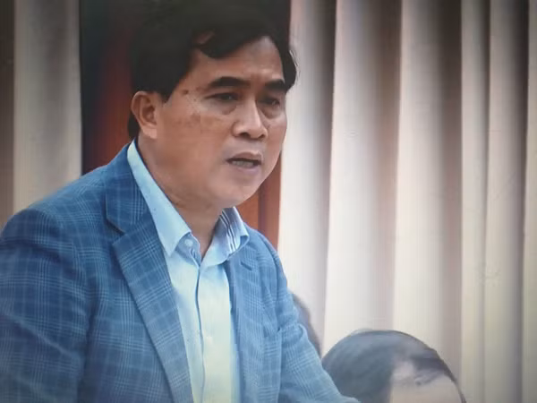 Thứ trưởng Bộ Xây dựng Lê Quang Hùng trả lời tại buổi họp báo Chính phủ